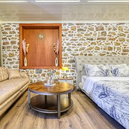 Апартаменты Pietra Grand *